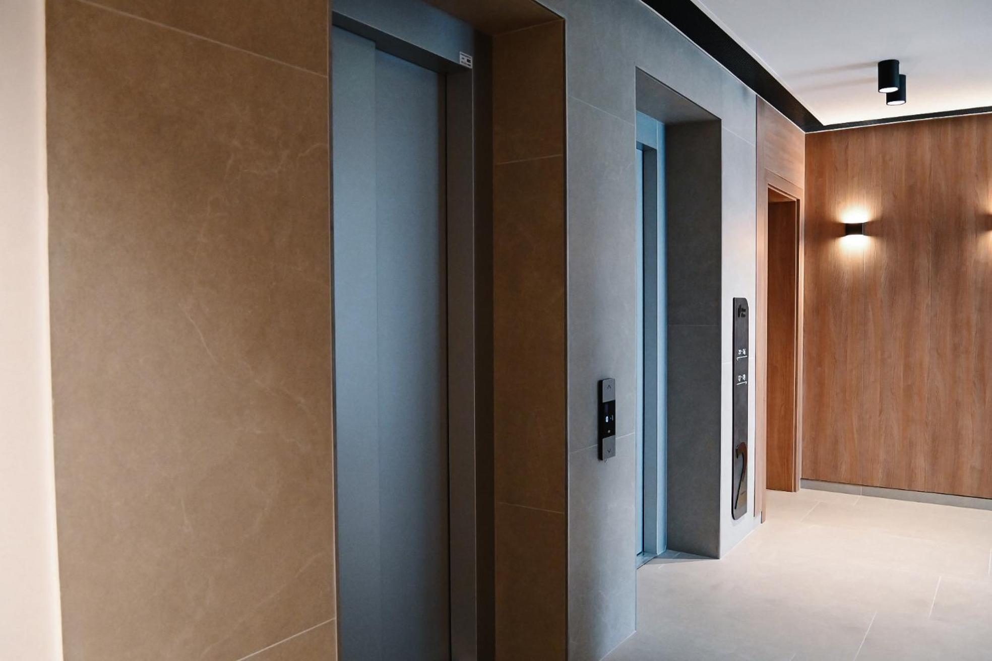 Urban Plaza - Aparthotel บราชอฟ ภายนอก รูปภาพ